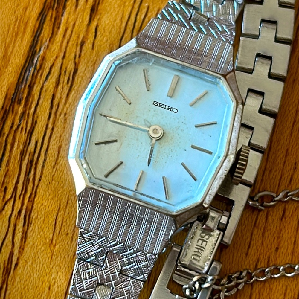 Vintage Seiko Cocktail Watch- pale blue dial and silver tone